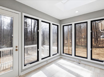 Choosing the right glass and aluminum solutions for projects in Delhi